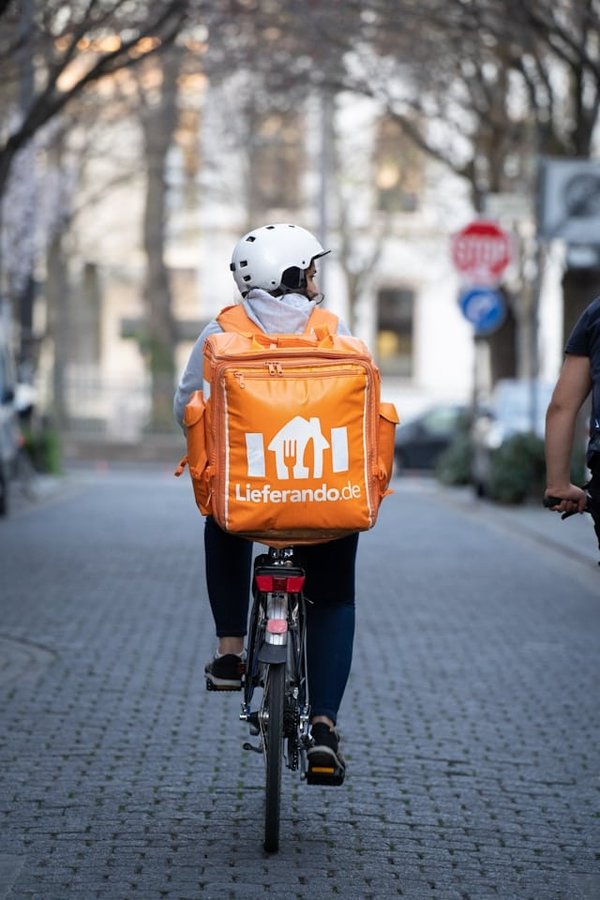 Quelles méthodes pour améliorer la fidélisation des clients dans les services de livraison à domicile ?